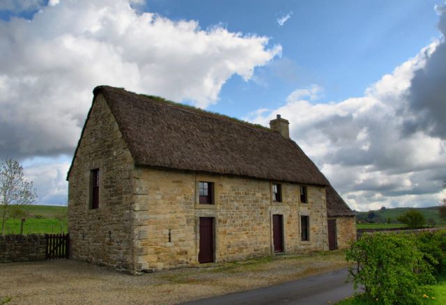Thatched Cottage on way to the dig image