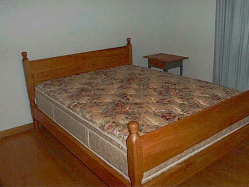 Queensize Cherry Bed